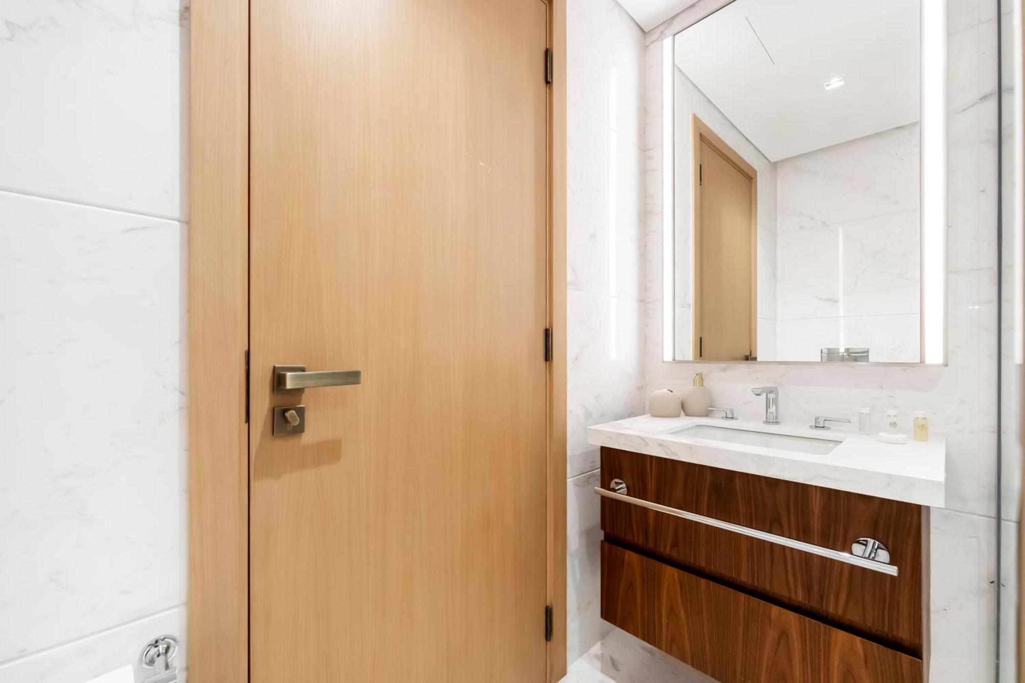 Fam Living - Rp Heights - 3 Mins Walk To Burj Khalifa & Dubai Mall Downtown Dubai Buitenkant foto
